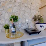 Chez Imaginarios-exclusive & Hideout Lagos