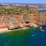 Chez Imaginarios-exclusive & Hideout *