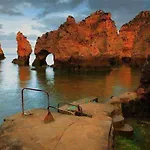 Chez Imaginarios-exclusive & Hideout *