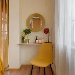 Chez Imaginarios-exclusive & Hideout